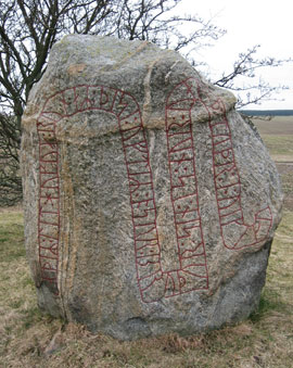 Una pietra runica ritrovata a Vastra, Svezia