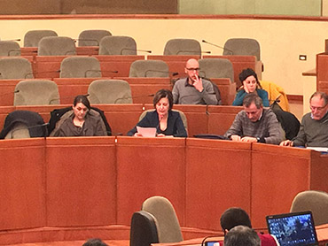 Rosalba Nattero, presidente di SOS Gaia, durante il suo intervento. Accanto, i rappresentanti di LAC, Pro Natura e Legambiente