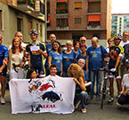 La partenza del Basta Corrida Veg Tour 2016 in presenza dei volontari delle associazioni SOS Gaia, LEAL e di altri attivisti e amici