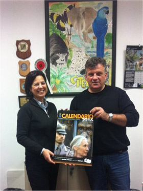 Daniela De Donno, presidente del Jane Goodall Institute Italia, con Marco Fiori alla presentazione del Calendario CITES 2016 