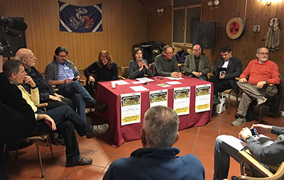  L’assemblea pubblica presso la sede di SOS Gaia in cui il Comitato promotore ha presentato la Manifestazione Nazionale di maggio. Da sinistra: Piero Belleti (Pro Natura), Giancarlo Barbadoro (Ecospirituality Foundation), Armando Monticone (Legambiente), Monica Fontana (LEAL), Rosalba Nattero (SOS Gaia), Roberto Piana (LAC), Luciano Bauco (LIDA), Alessandro Piacenza (OIPA), Marco Francone (LAV) 