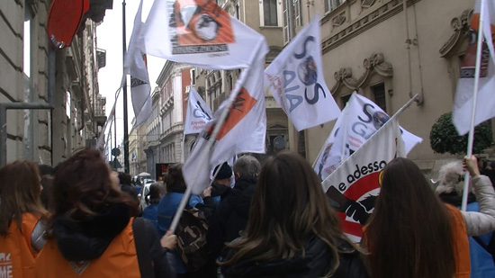 Presidio contro la caccia davanti alla sede del Consiglio Regionale del Piemonte a Torino