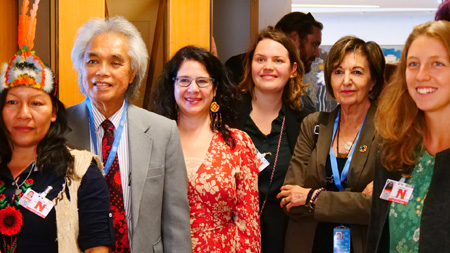 Rosalba Nattero con la delegazione Hawaiiana al Side Event della sessione del Consiglio dei Diritti Umani dedicato alle lingue ancestrali dei Nativi