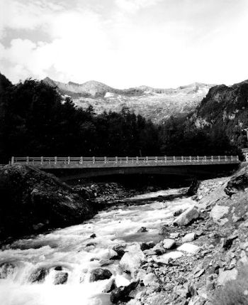 Il ponte della variante alla strada provinciale di Chialambertetto – Foto Gianni Castagneri