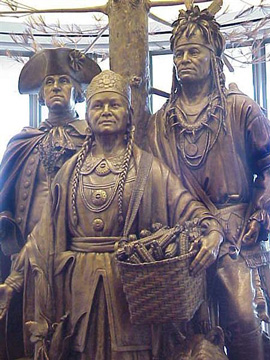 Una statua di Polly Cooper e Shenandoah degli Oneida insieme a George Washington. Gli Irochesi ebbero un ruolo fondamentale nella nascita degli Stati Uniti d’America