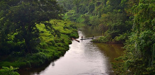 Un fiume nella regione autonoma della costa caraibica settentrionale del Nicaragua. Immagine di Alam Ramírez Zelaya