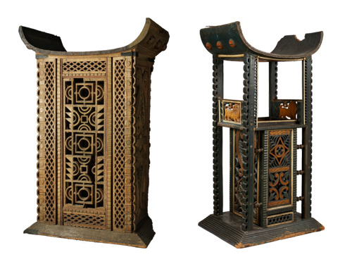 A sinistra: il trono cerimoniale del re Ghézo. A destra: Trono di Re Glèlè 