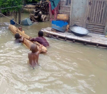 Montée des eaux dans le village Djigbé-Wo dans la Vallée de l'Ouémé