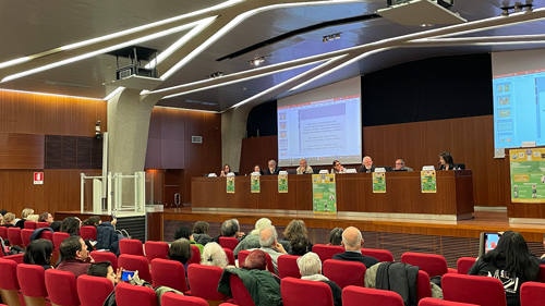 L’Auditorium Gaber del Palazzo Pirelli di Milano, sede della Regione Lombardia