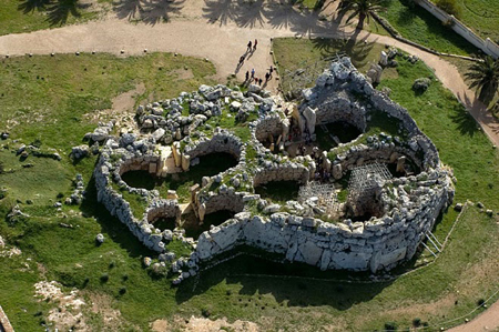 Il tempio di Ggantija visto dall’alto