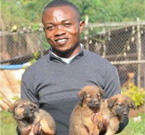  Paterne Bushunju, responsabile del Rifugio “Sauvons nos Animaux” della Repubblica Democratica del Congo 