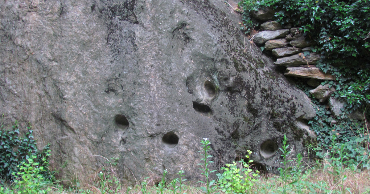 Le coppelle e i megaliti si ritrovano in tutte le valli piemontesi e non solo