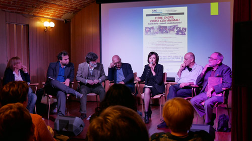 Rosalba Nattero introduce il Convegno “Fiere, Sagre, Corse con animali”