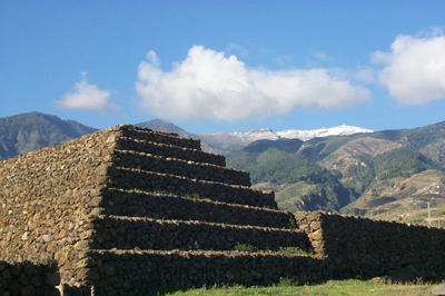 Una delle piramidi di Guimar (Isole Canarie)